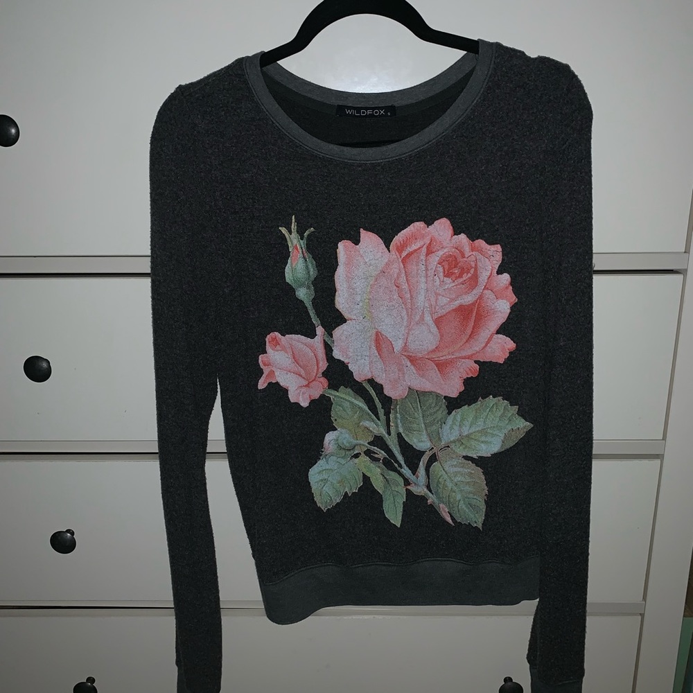 WildFox Pink Rose Floral Grey Sweatshirt Sweater